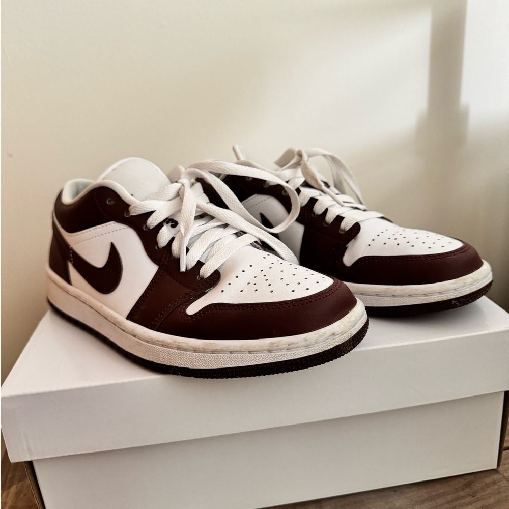Nike women’s Air Jordan 1 low sneakers